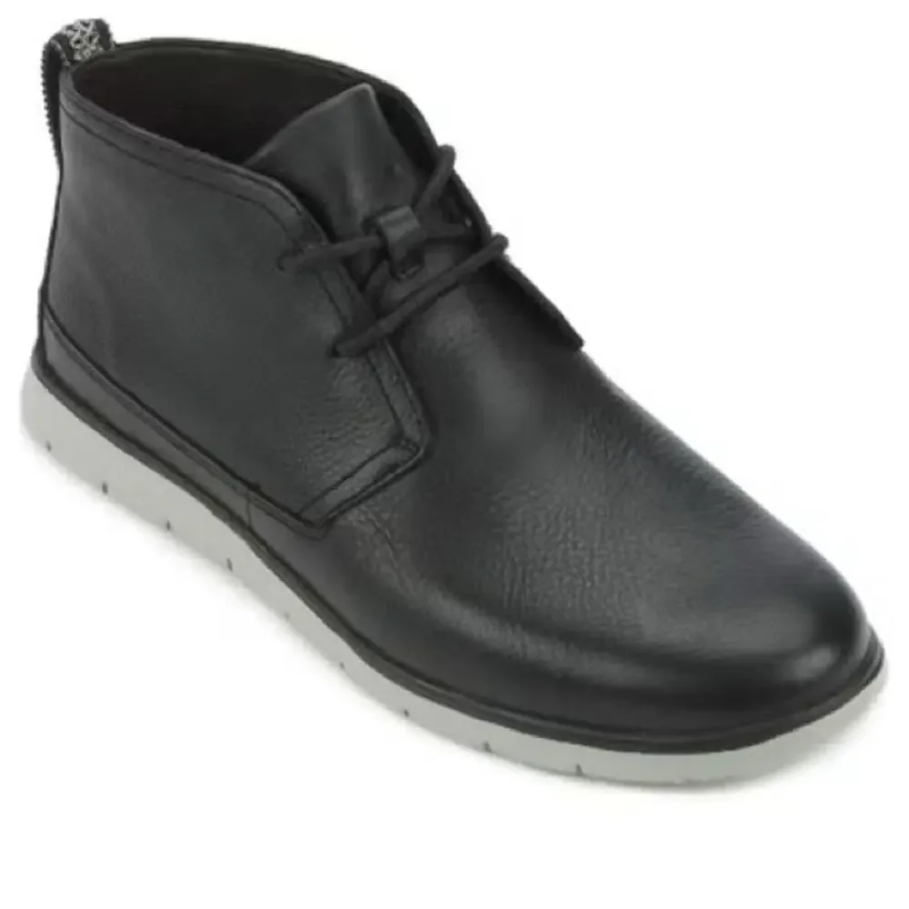 UGG Men's Freamon Grain Leather Lace Up Desert Boots Black 9.5 Business Casual